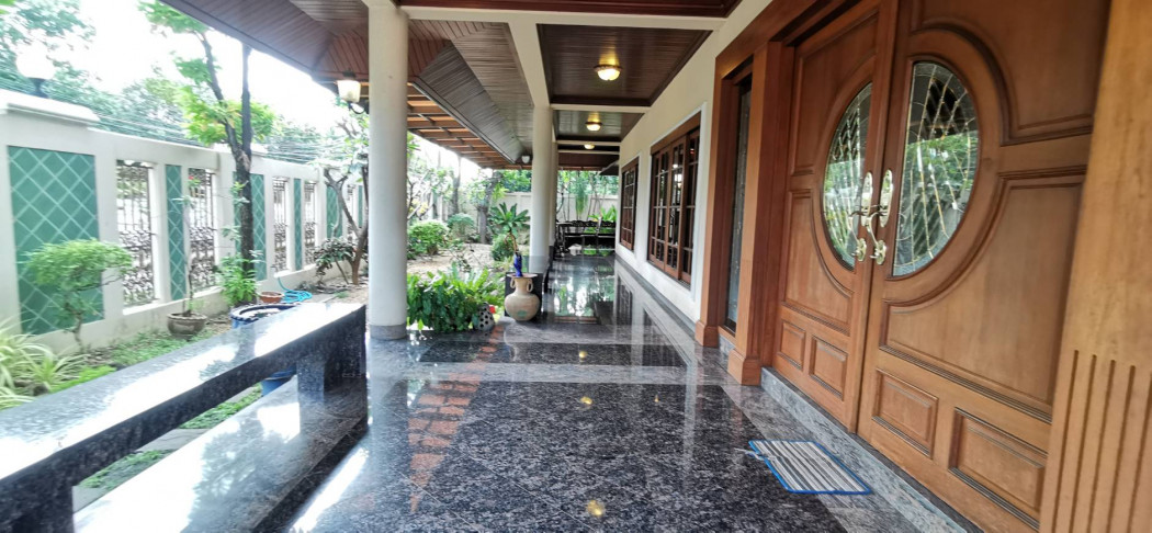 ขาย บ้านเดี่ยว เมืองทองธานีโครงการ 1 600 ตรม. 176.5 ตร.วา หลังมุม บ้านไม้สัก พร้อมบิ้วอินสวย รูปที่ 3