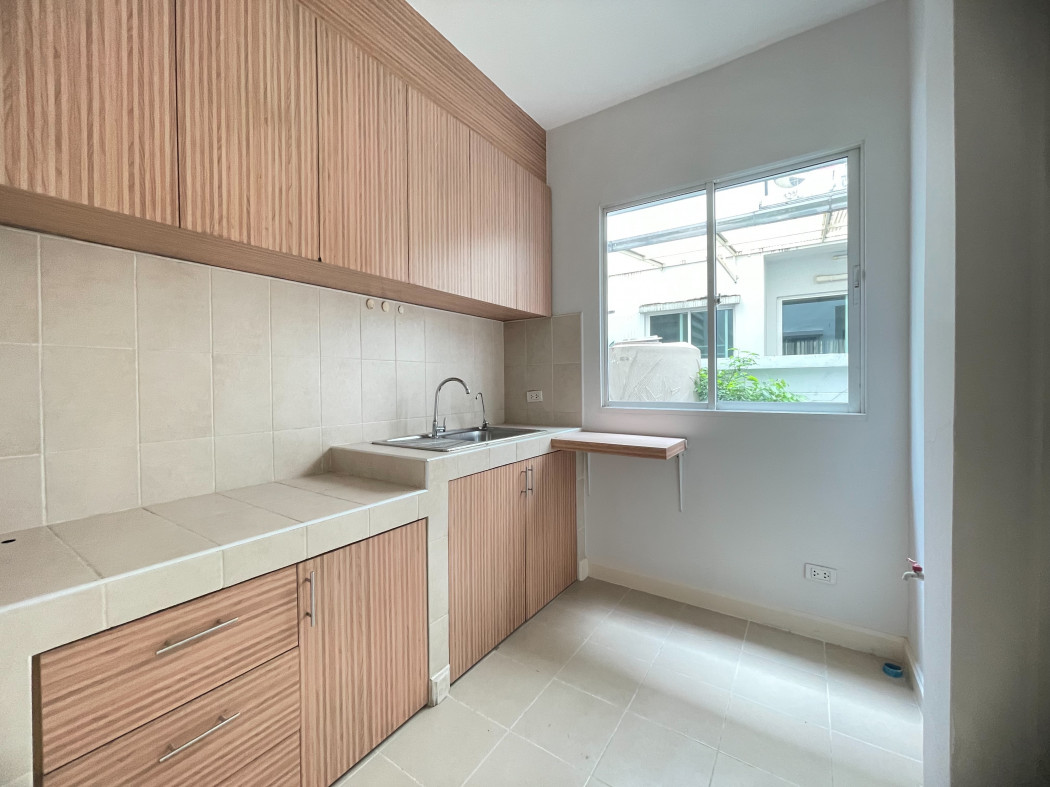Vาย ทาวน์โฮม รีโนเวทใหม่ ราคาถูก บ้านกลางเมือง ลาดพร้าว 101 150 ตรม. 20 ตร.วา รูปที่ 4