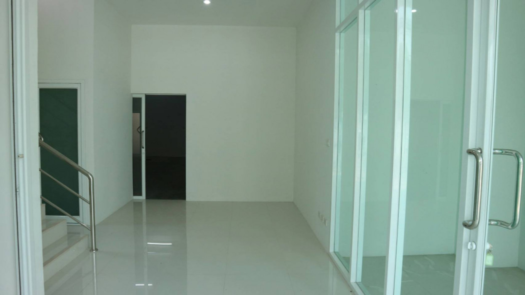 ขาย โกดัง อาคารสำนักงาน 661 ตรม. 130 ตร.วา ทำเลดี มีทางเข้าออกได้หลายทาง เดินทางสะดวก รูปที่ 9