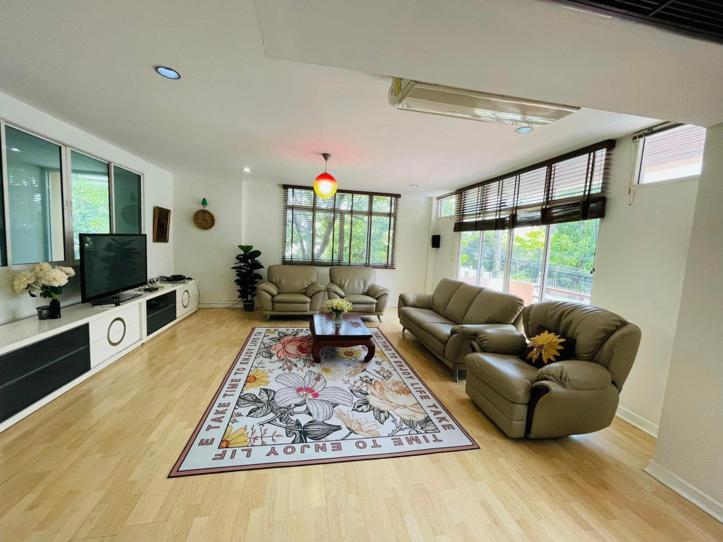 ให้เช่า Home Office-บ้าน สุขุมวิท 31 พร้อมพงษ์ ใกล้ Emporium 4 ห้องนอน ทำ ABNB ได้ รูปที่ 4