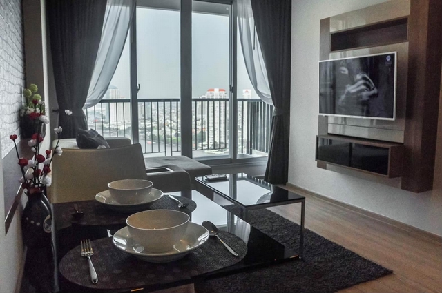 MM222 [For Rent] ริทึ่ม สาทร (Rhythm Sathorn) ห้องตกแต่งสวย เฟอร์นิเจอร์ครบ พร้อมเข้าอยู่ #ใกล้BTSสะพานตากสิน รูปที่ 1