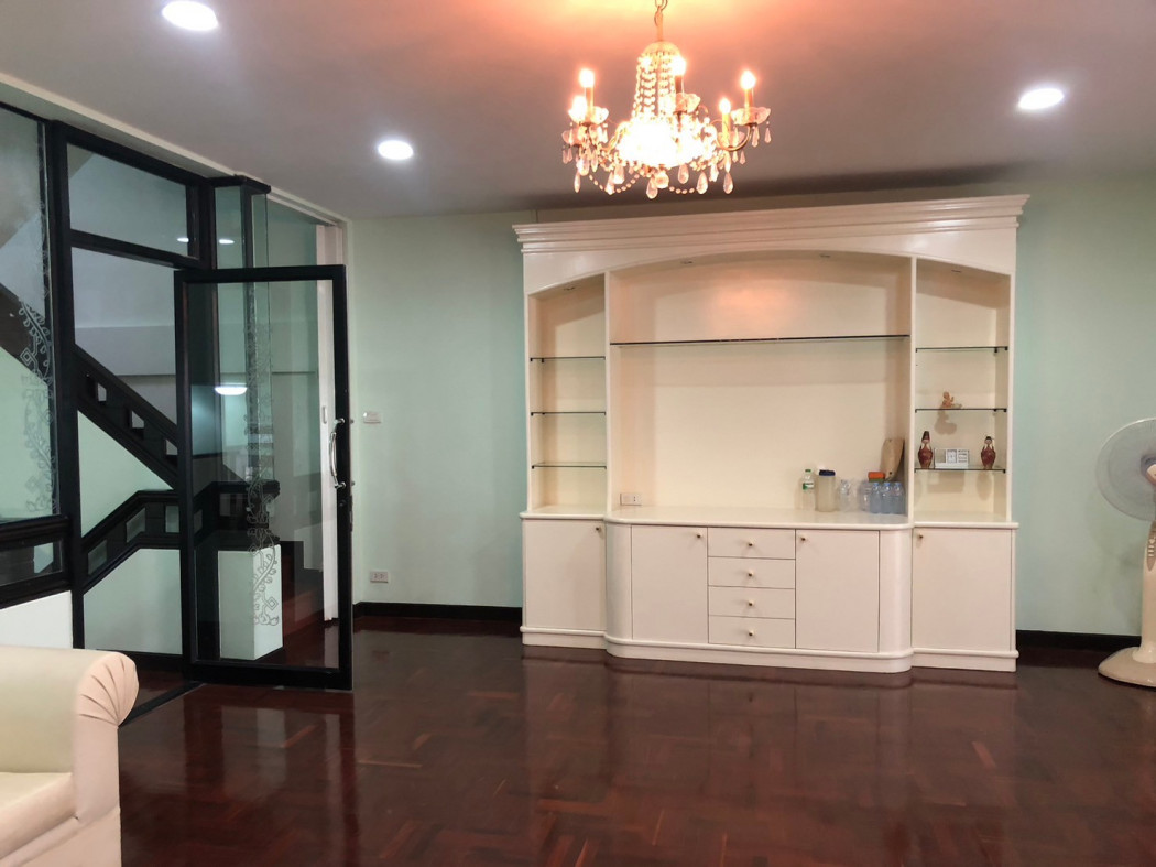 ขาย ทาวน์โฮม ขาย ทาวน์โฮม 3 ชั้น (เล่นระดับ) บรรยากาศบ้านเดี่ยว  - 300 ตรม. 34 ตร.วา บ้านสวยมาก ทำเลทอง รูปที่ 5