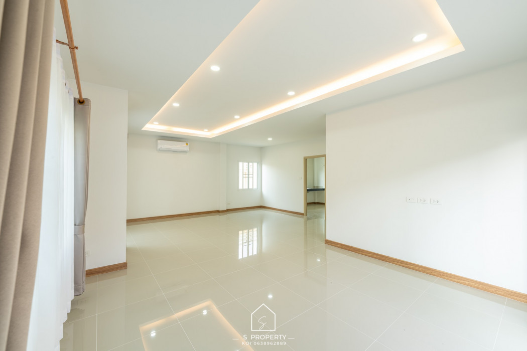 ขาย บ้านเดี่ยว สภาพใหม่ ฟรีผ้าม่าน ฟรีแอร์ แกรนด์ ล้านนา เมอริเดียน 180 ตรม. 56.8 ตร.วา ทำเลดี ติดถนนหลัก ถนนเชียงใหม่-สันกำแพงสายใหม่ รูปที่ 8
