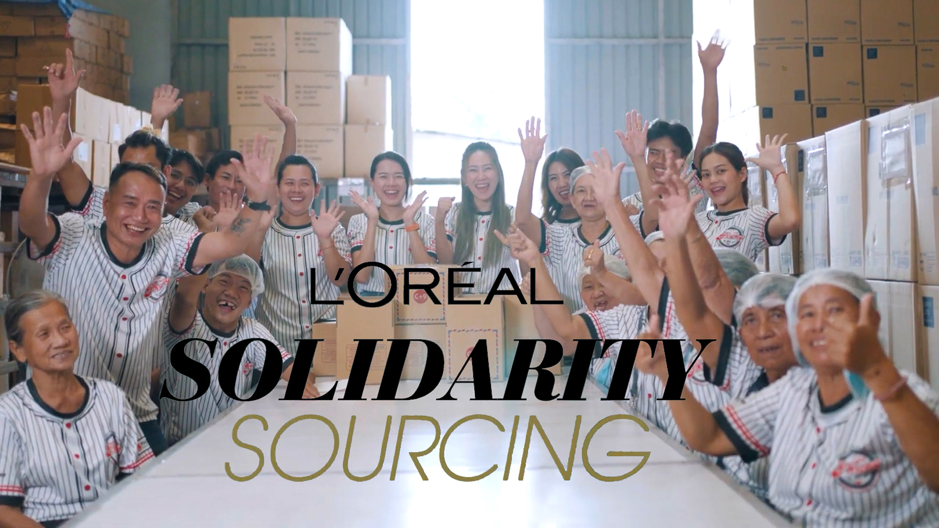 รูปภาพ ขอขอบคุณ ลูกค้า L’Oreal สำหรับรางวัล Value Contribution in Solidarity Sourcing