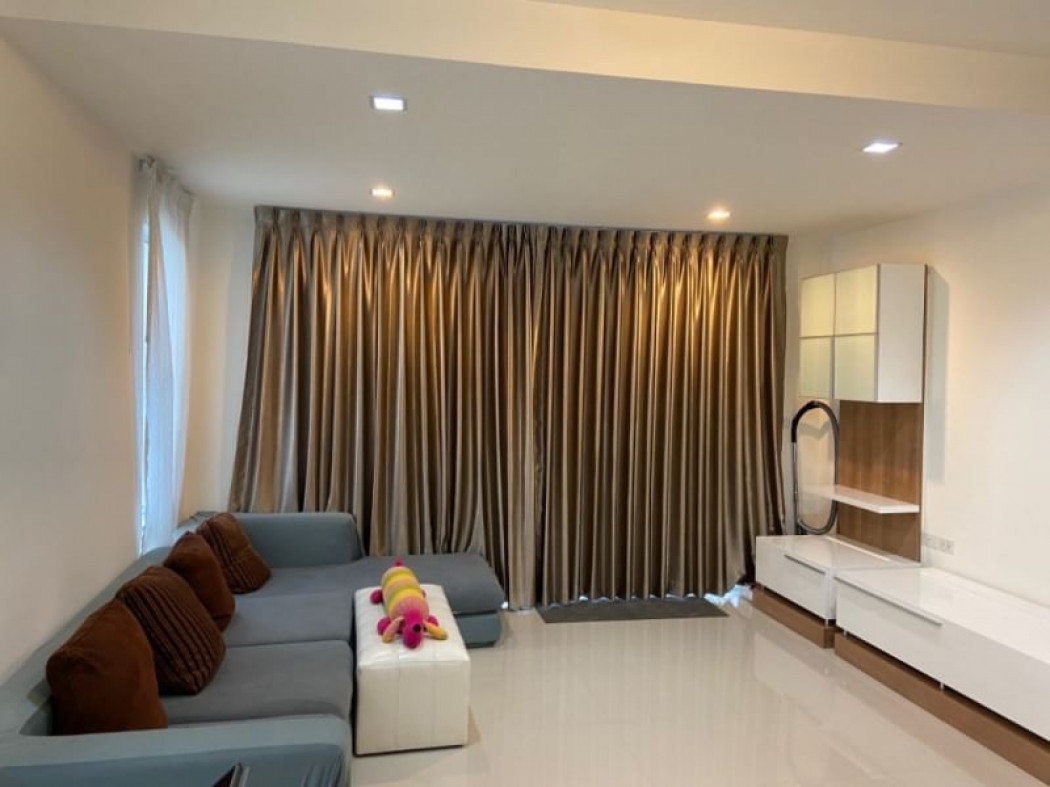 ให้เช่า บ้านแฝด ทำเลดี ภัสสร เพลสทีจ 205 ตรม. 35.8 ตร.วา รูปที่ 2