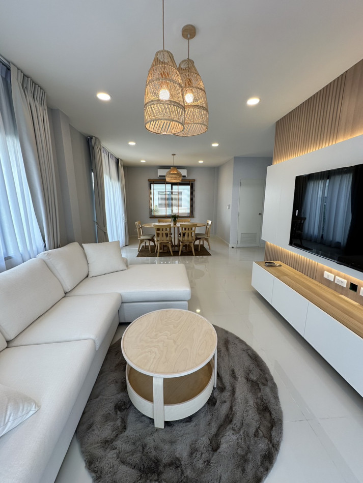 ให้เช่าบ้านเดี่ยว เซนโทร บางนา ใกล้เมกา บางนา 3 ห้องนอน เฟอร์ครบ รูปที่ 3