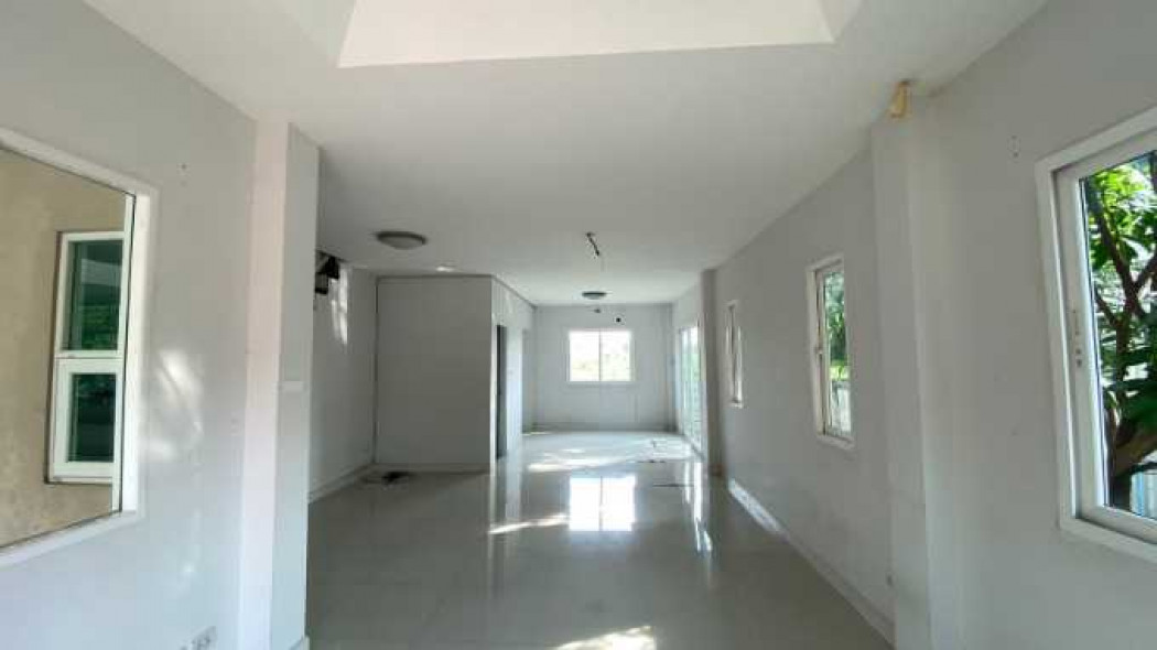 ขาย บ้านแฝด ราคาถูก เอส วิลล์ รังสิต-ลำลูกกา 127 ตรม. 44 ตร.วา  ต่อรองได้ รูปที่ 5