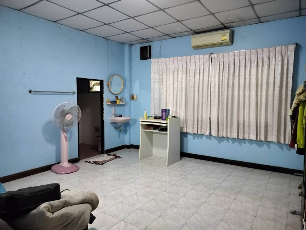 ขาย บ้านเดี่ยว คลอง 7 พื้นที่ 500 ตรม. 145.5 ตร.วา ใกล้ถนนใหญ่ มีสวน โครงสร้างดี สภาพเยี่ยม รูปที่ 6
