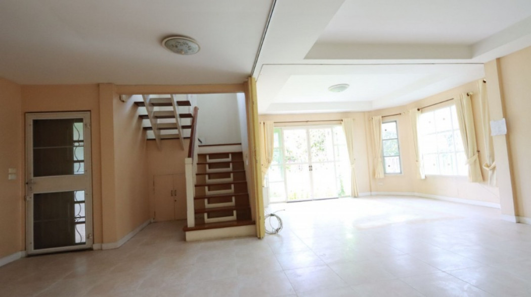 ขาย บ้านเดี่ยว หลังใหญ่ พื้นที่เยอะ Moobaan Parichard 345 194 ตรม. 67 ตร.วา ต่อรองได้ รูปที่ 3