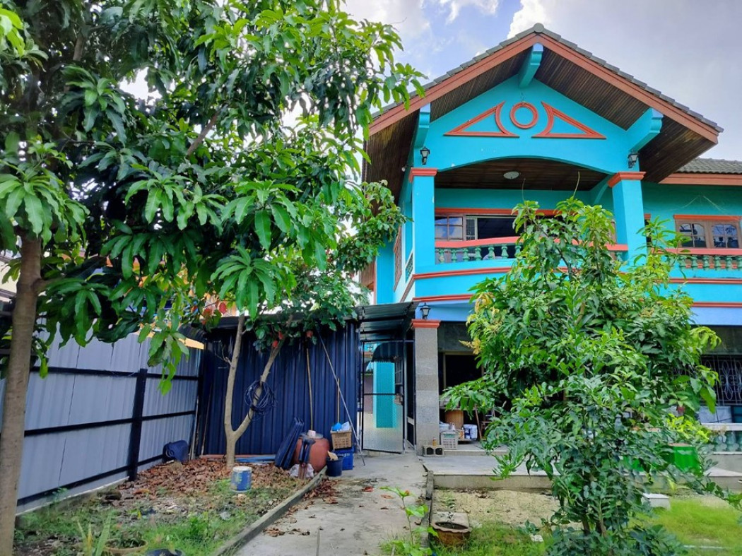 ขาย บ้านเดี่ยว คลอง 7 พื้นที่ 500 ตรม. 145.5 ตร.วา ใกล้ถนนใหญ่ มีสวน โครงสร้างดี สภาพเยี่ยม รูปที่ 4