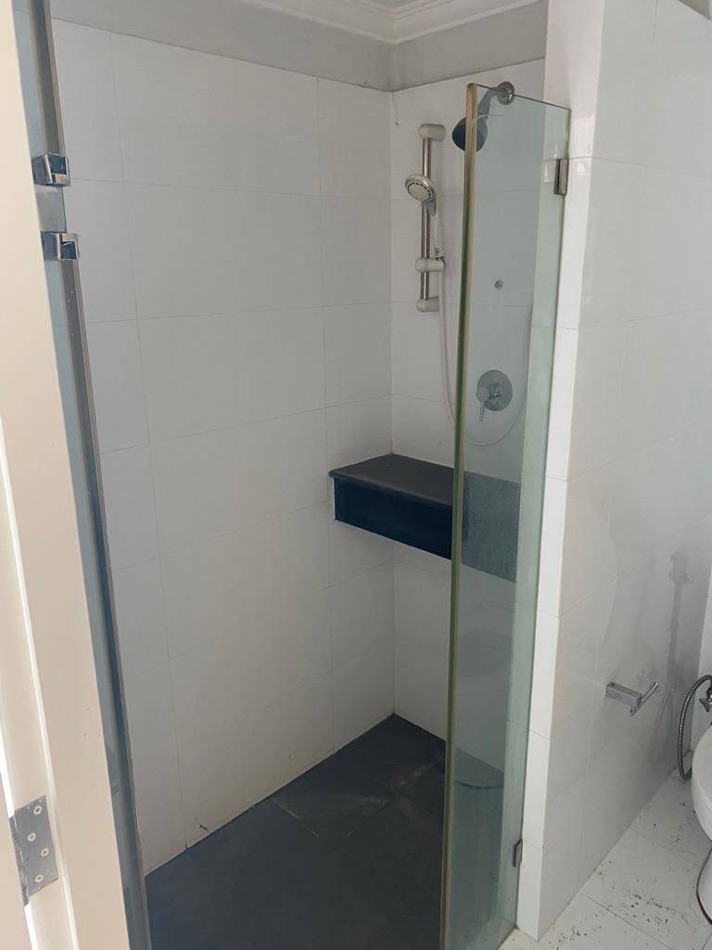 ขาย คอนโด Flawless Sathorn Residence : ฟลอเลส สาทร เรสซิเด้นซ์ 25 ตรม. เฟอร์นิเจอร์ครบ ราคาพิเศษสุด รูปที่ 3