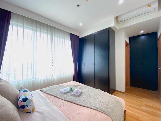The Emporio Place Sukhumvit 24 private safe 23rd floor BTS Phrom Phong รูปที่ 1