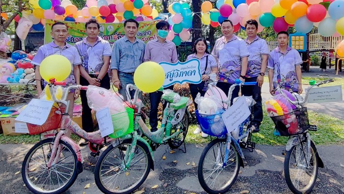 มอบจักรยานสำหรับแจกวันเด็ก ให้กับศูนย์สร้างโอกาสเด็ก กรุงเทพมหานคร รูปที่ 1