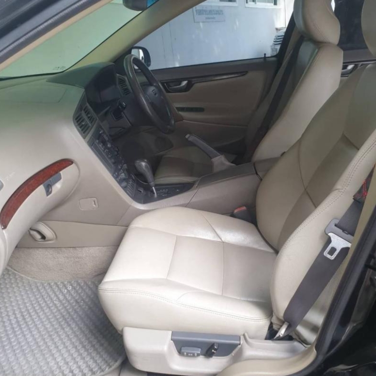 ขายวอลโว่S60ปี03 สีดำ เกียร์ ออโต้ ไฟฟ้าทั้งคัน รูปที่ 3