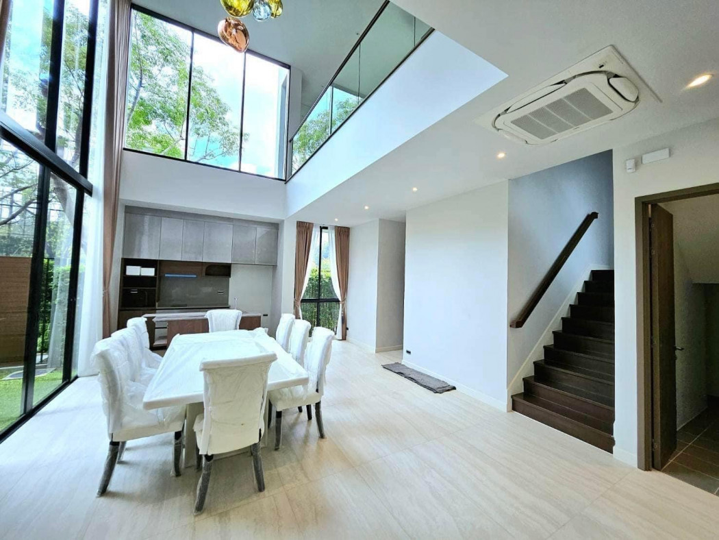 ให้เช่า บ้านเดี่ยว บูก้าน กรุงเทพกรีฑา มีลิฟท์ มีสวนในบ้าน 4 ห้องนอน วิวสระว่ายน้ำ รูปที่ 6