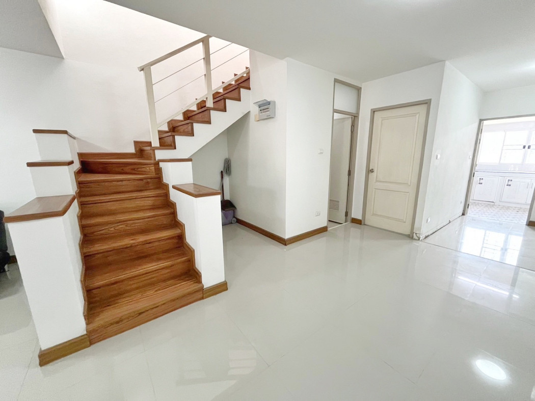 ขาย ทาวน์โฮม หน้าบ้านไม่ชนใครอรสิริน ทาวน์โฮม1 สันทราย จ.เชียงใหม่ 101 ตรม. 24.9 ตร.วา มีสาธารณูปโภคที่หลากหลาย รูปที่ 10