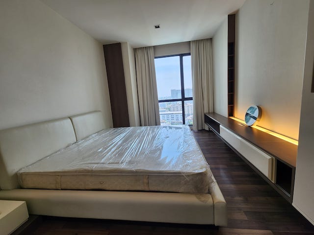 The Room Sukhumvit 62 safe livable private 15th floor BTS Punnawithi รูปที่ 1