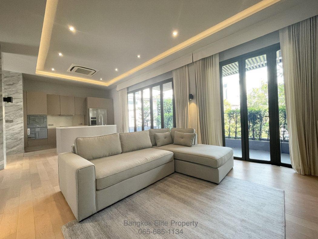 ให้เช่า บ้านเดี่ยว อาณา เอกมัย Super Luxury พร้อมลิฟต์ บนทำเลเอกมัย 4 ห้องนอน รูปที่ 2