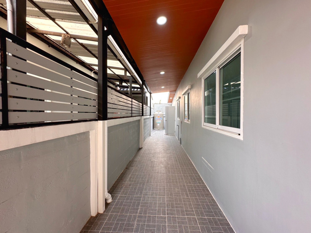 ขาย บ้านแฝด รีโนเวทใหม่ พร้อมอยู่ บ้านลัลลี่วิลล์ 144 ตรม. 36 ตร.วา รูปที่ 9