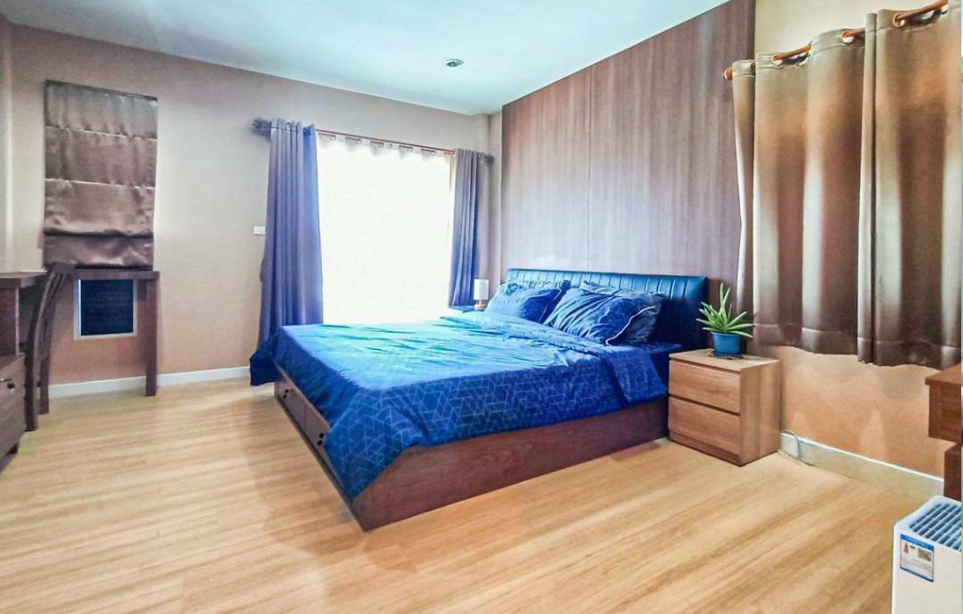 ขายบ้านเดี่ยว หมู่บ้านเนอวานา อินโทร วงแหวน-เกษตรนวมินทร์ถ.รามอินทรา บ้าน 2 ชั้น 52 ตารางวา 135 ตารางเมตร  3 ห้องนอน 2 ห้องน้ำ จอดรถ 2 คัน  แอร์ 4 ตัว แขวงคันนายาว เขตคันนายาว กรุงเทพฯ รูปที่ 3