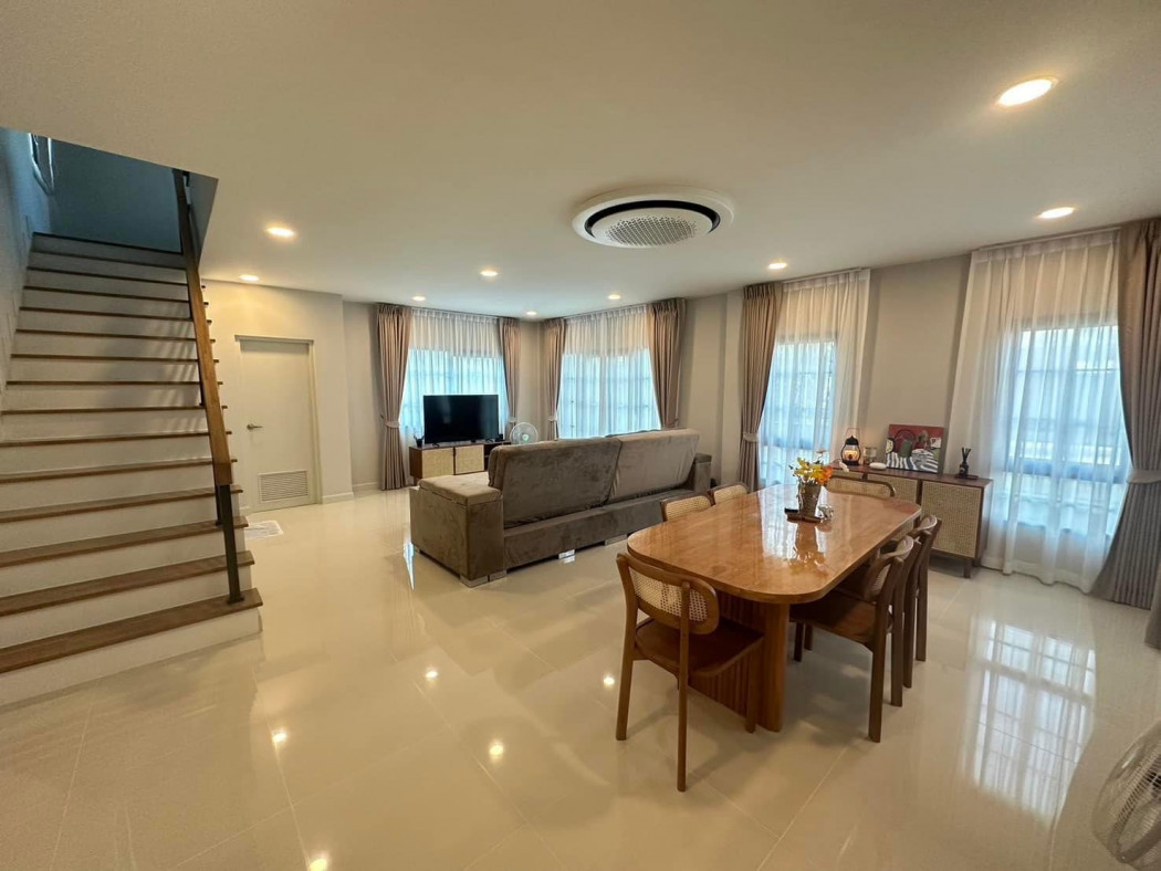 ให้เช่า บ้านเดี่ยว เซนโทร บางนา หลังเมกา บางนา 4 ห้องนอน บ้านใหม่ รูปที่ 2