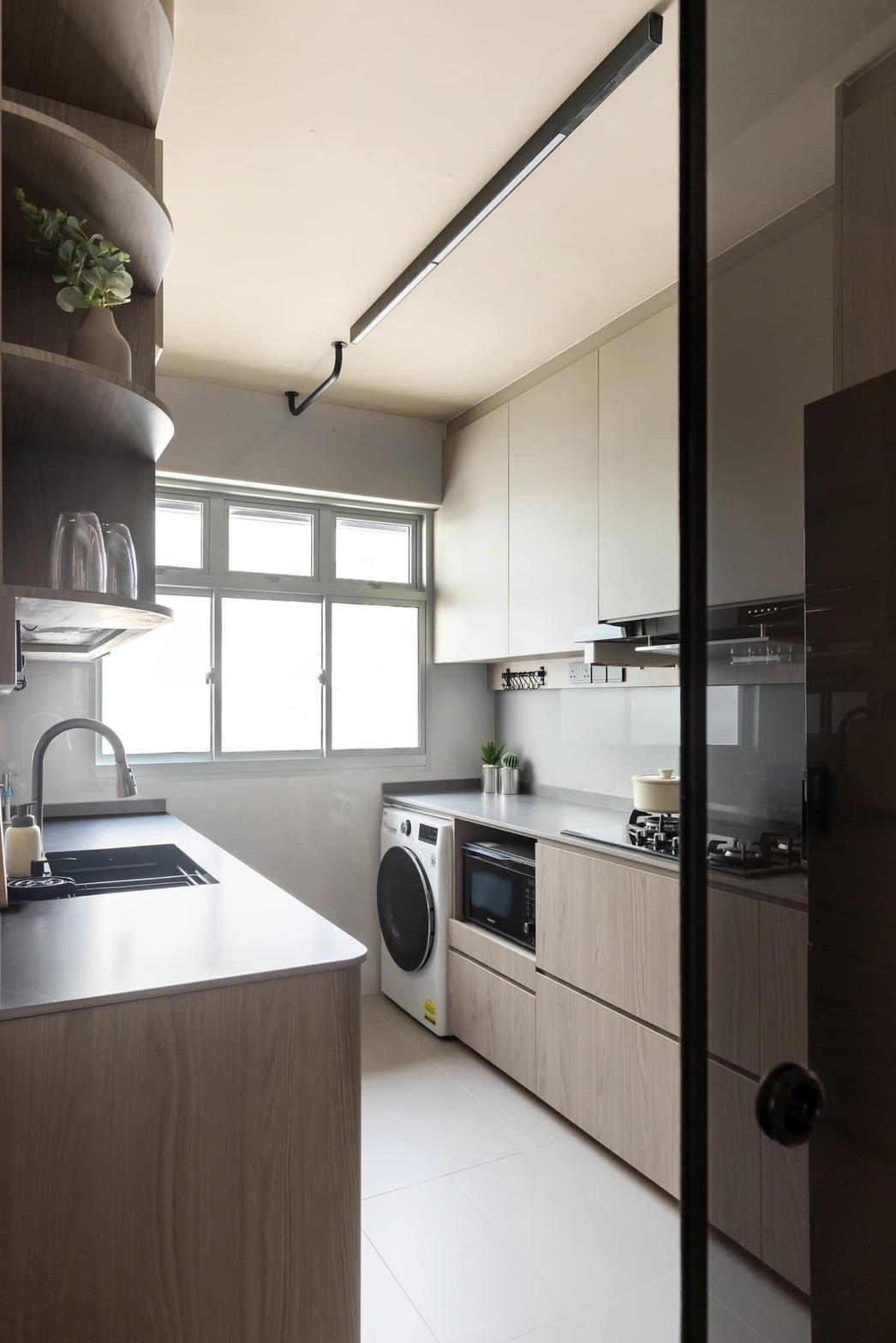 บริษัท Cicon Interior มีผู้เชี่ยวชาญในการออกแบบและสร้างสรรค์ผลงาน บิ้วอินตกแต่งภายใน รูปที่ 2