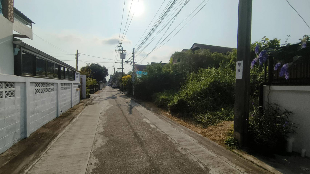 ขาย ที่ดิน - 1 งาน 28 ตร.วา เดินทางสะดวก ใกล้ถนนหลายสาย รูปที่ 3