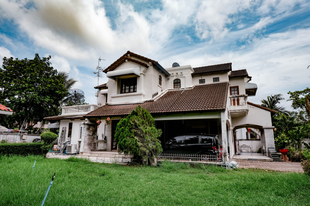 ขาย บ้านเดี่ยว ลดาวัลย์ ศรีนครินทร์ 450 ตรม. 2 งาน 98 ตร.วา ใกล้รถไฟฟ้า สถานีศรีแบริ่ง รูปที่ 3