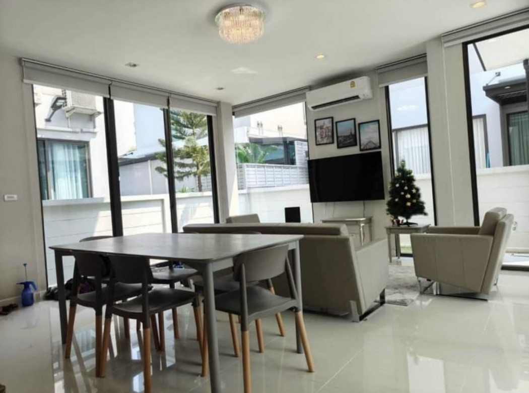 ให้เช่า บ้านกลางเมือง CLASSE เอกมัย – รามอินทรา  4 ห้องนอน พร้อมเฟอร์นิเจอร์ รูปที่ 2