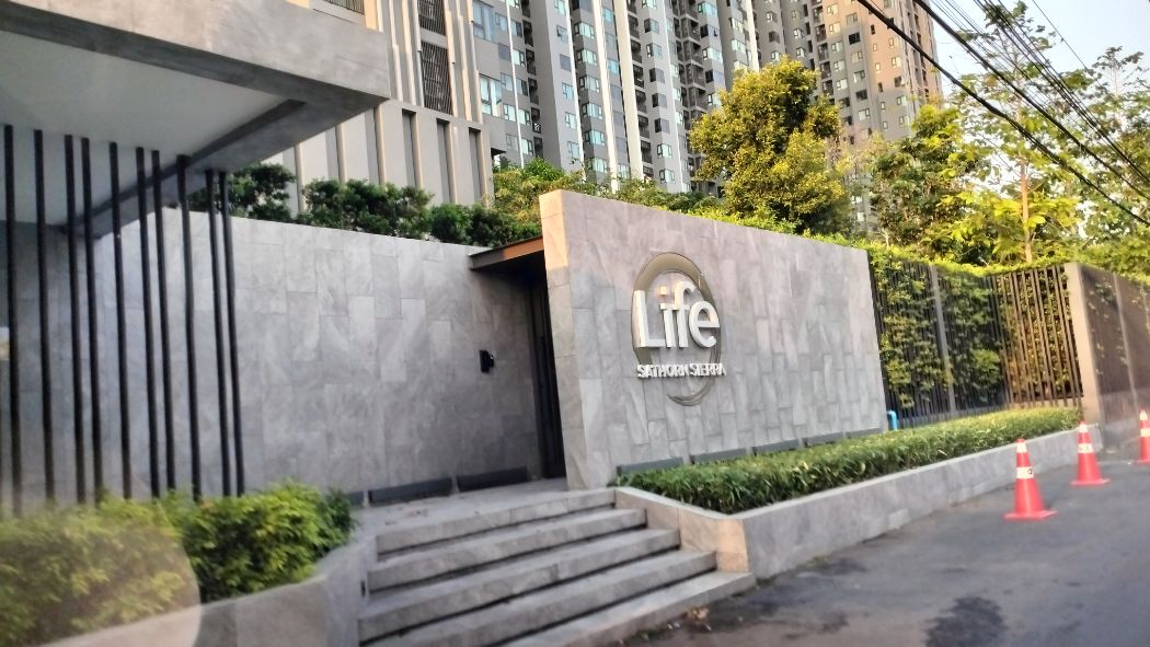 ขาย คอนโด Life Sathorn Sierra  57.82 ตรม. 2 นอน 2 น้ำ 2 ระเบียง 1 เก็บของ 1 ครัว 1 จอด รูปที่ 1