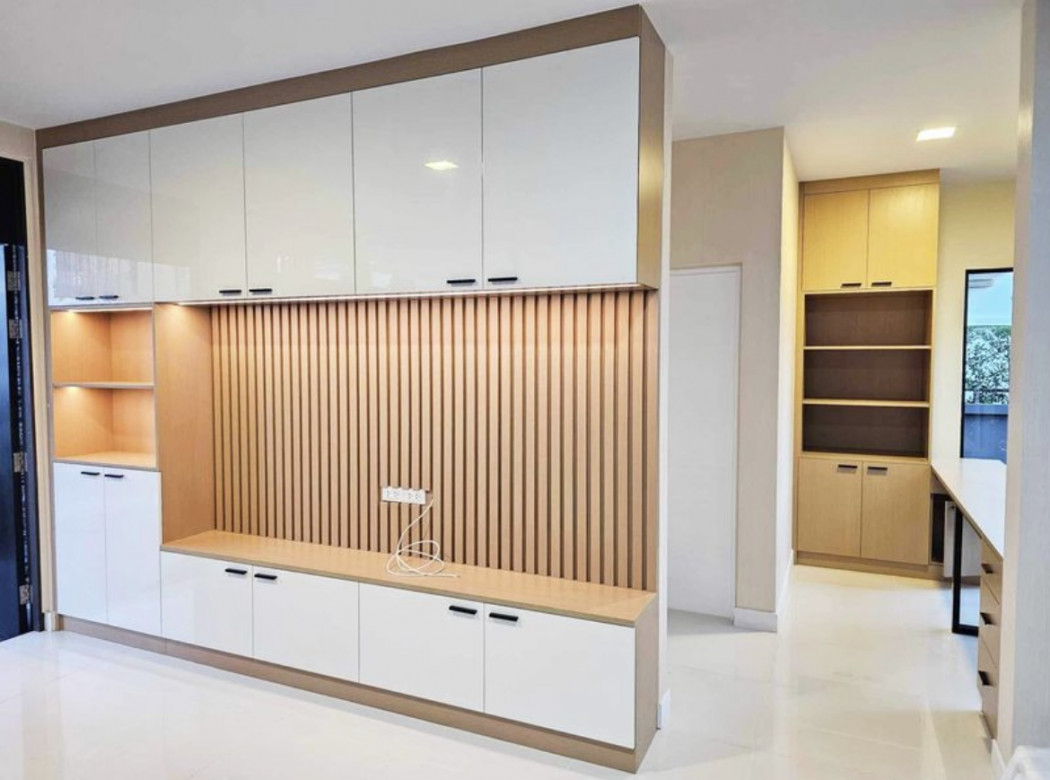 ให้เช่า บ้านเดี่ยว มัณฑนา อ่อนนุช วงแหวน4 พร้อมโซลาร์เซลล์ ใกล้ Clubhouse 4 ห้องนอน รูปที่ 2