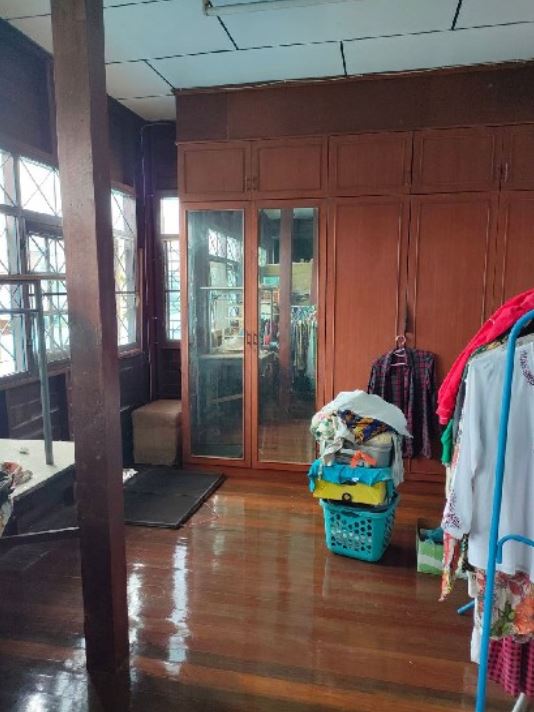 ขายถูกบ้านเดี่ยว 2 ชั้น เนื้อที่ 200 ตรว. มีโกดังเก็บของ อยู่ในซอยเพชรเกษม81 สนใจโทร 080 059 7734 รูปที่ 4