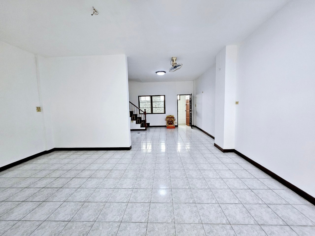 ขาย ทาวน์โฮม ซอย สวนผัก 27 ปรับปรุงใหม่ 155 ตรม. 20 ตร.วา รูปที่ 2