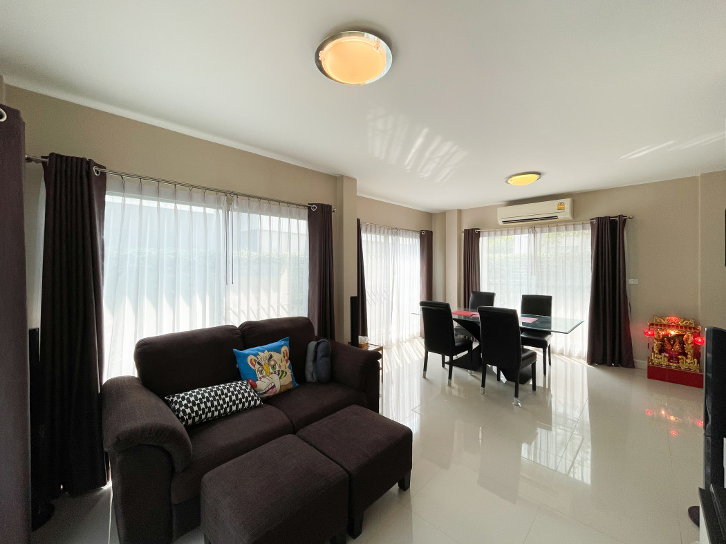 ขาย บ้านเดี่ยว พร้อมเฟอร์นิเจอร์บิ๊วอิน Life Bangkok Boulevard Wongwaen-Onnut 2 185 ตรม. 52.3 ตร.วา ถนนเมน รูปที่ 3