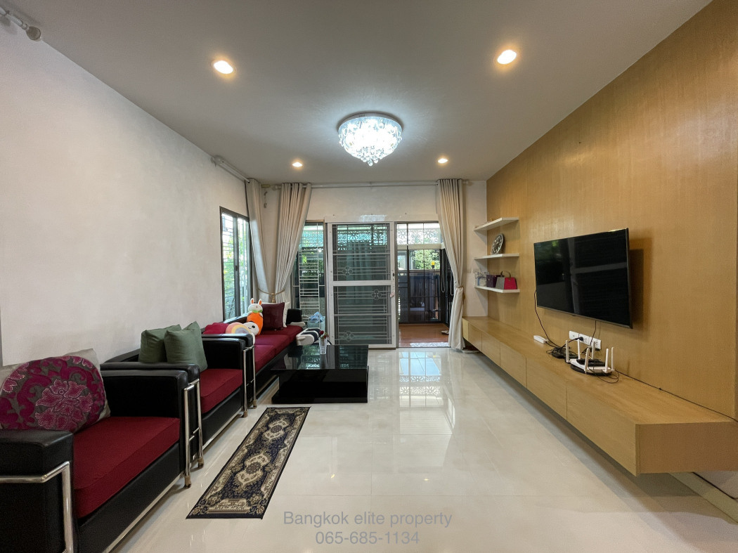 ขายบ้านเดี่ยว The Plant Estique Pattanakarn 38 3 ห้องนอน 4 ห้องน้ำ พร้อมเข้าอยู่ รูปที่ 3