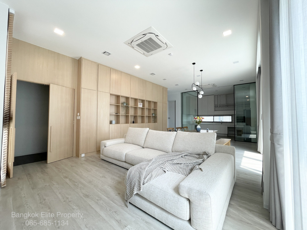 ให้เช่าLuxury VIVE 2 พระราม 9 มีลิฟส่วนตัว หน้าบ้านไม่ชนใคร ติด Wellington Collage รูปที่ 4