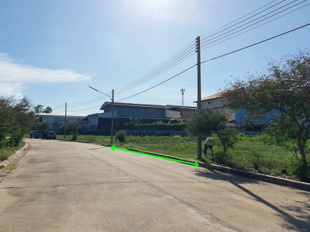 ขาย ที่ดิน สาริน ซิตี้ ต่ำกว่าราคาประเมิน 175.2 ตร.วา ทิศใต้ ที่ดินเพื่อสร้างที่อยู่อาศัยในหมู่บ้านโซนพระราม2 รูปที่ 7