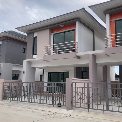   บ้าน หมู่บ้านภูริ ชลบุรี 3978000 บ. 3 BR 3 BATHROOM ใหญ่ 39 ตร.ว.   ถูก รูปที่ 1