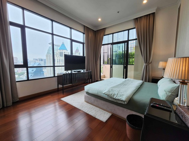 Condo for rent Supalai Elite Sathorn-Suanplu,penthouse features 4 beds, 4 baths, on high floor รูปที่ 1