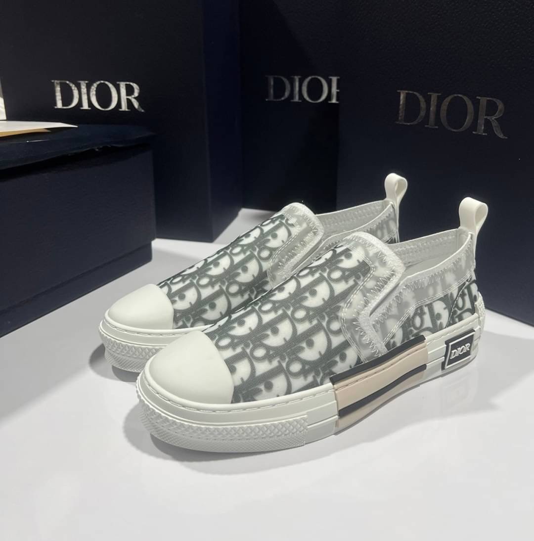  รองเท้า  Dior shoes รูปที่ 1