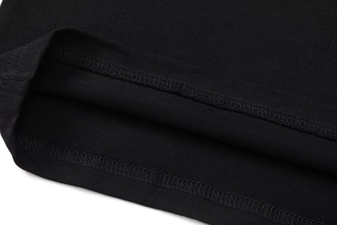 NEW LOUIS VUITON NECK T-SHIRT  รูปที่ 6