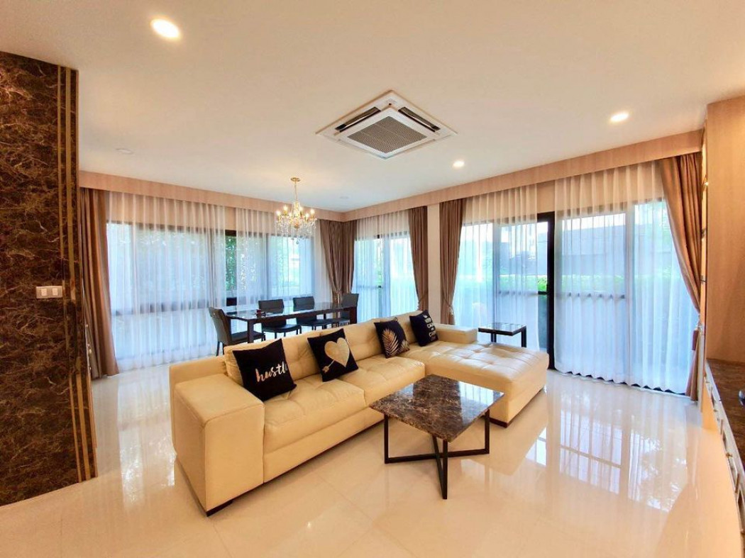 ให้เช่า บ้านเดี่ยว Centro Bangna Km.7 4 ห้องนอน ตกแต่งหรู ใกล้เมกาบางนา รูปที่ 2