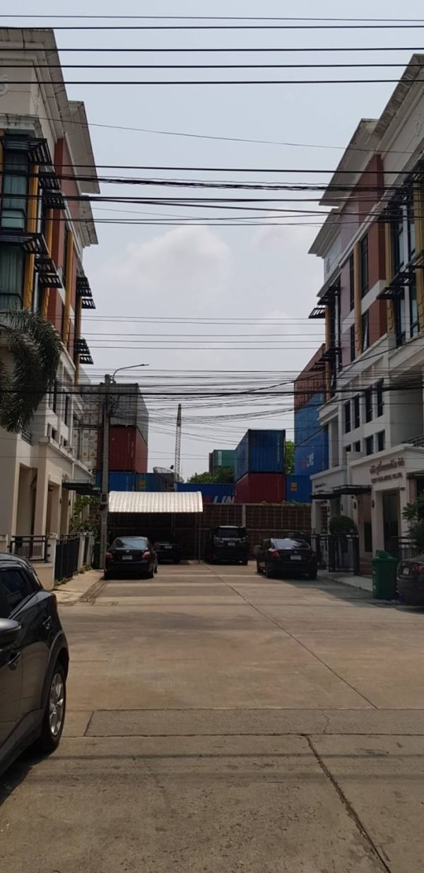 ขายโฮมออฟฟิศ บ้านกลางกรุง บางนา ขายพร้อมแอร์ 5 ตัว พื่นที่ใช้สอยกว่า 240 ตรม. พร้อมตกแต่ง ติดต่อ/line 0619419639 รูปที่ 3