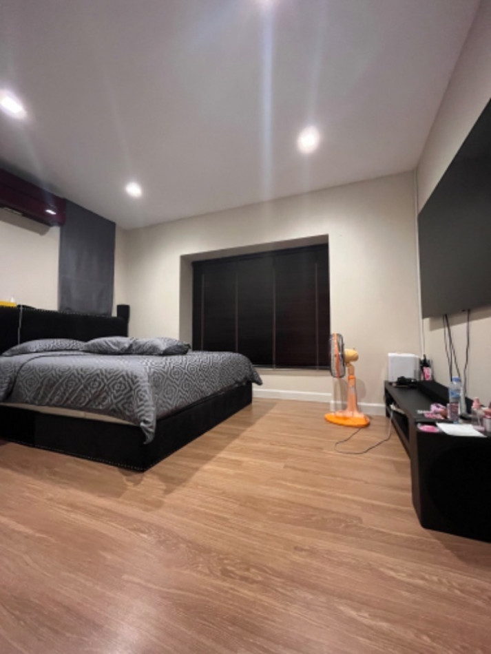 ให้เช่า บ้านเดี่ยว M283 Venue Rama 9 231 ตรม. 61 ตร.วา รูปที่ 3