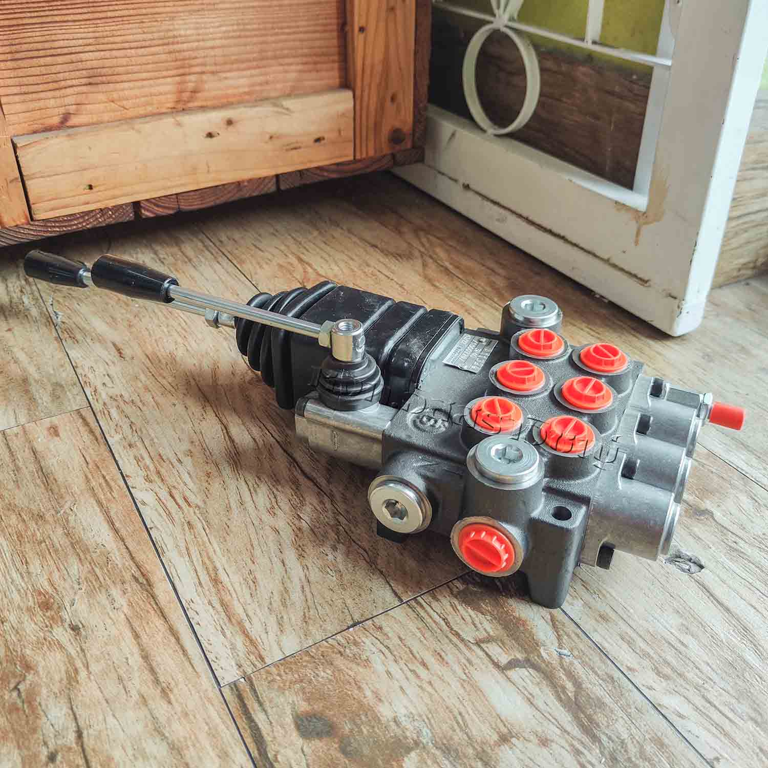 วาล์วมือโยกแบบ4ทิศทาง (Directional Control Joystick Valve) Badestnost รูปที่ 5