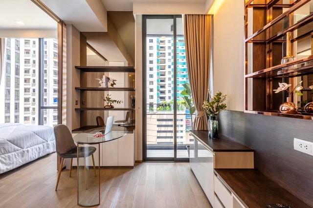 Luxury Condominium for Rent at CELES ASOKE, near BTS Asok and MRT Sukhumvit รูปที่ 1