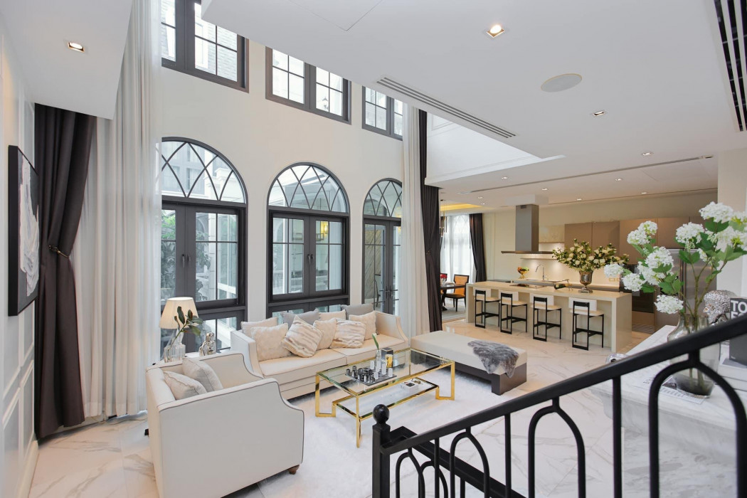 Sell-Rent Luxury House in compound on Ekkamai 22 wz Lift and private swiming pool รูปที่ 3