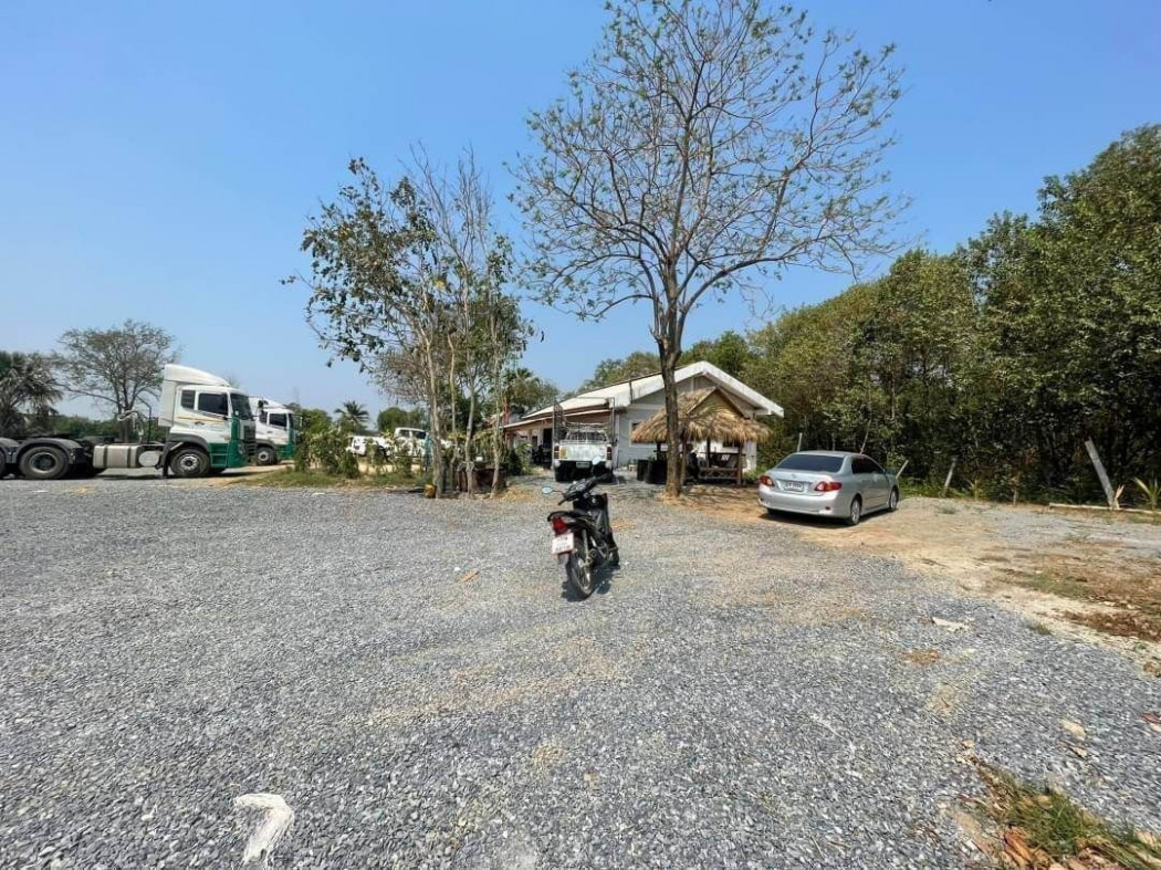 ขายโกดังพร้อมที่ดินบางเลน 4 ไร่ พร้อมบ้านพัก ใกล้ถนนเส้นปทุมธานี-บางเลน346-2กม. จ.นครปฐม รูปที่ 3