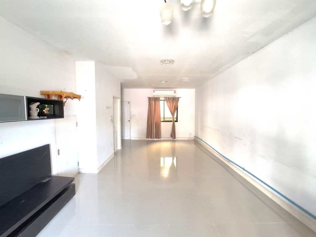 ขาย ทาวน์โฮม Modi Villa Bangbuathong 130 ตรม. 25 ตร.วา 3 ห้องนอน พร้อมครัว สภาพบ้านสวย น่าอยู่ ราคาสุดพิเศษ รูปที่ 4