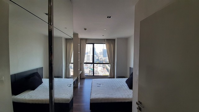 The Room Sukhumvit 62 private clean livable 19th floor BTS Punnawithi รูปที่ 1